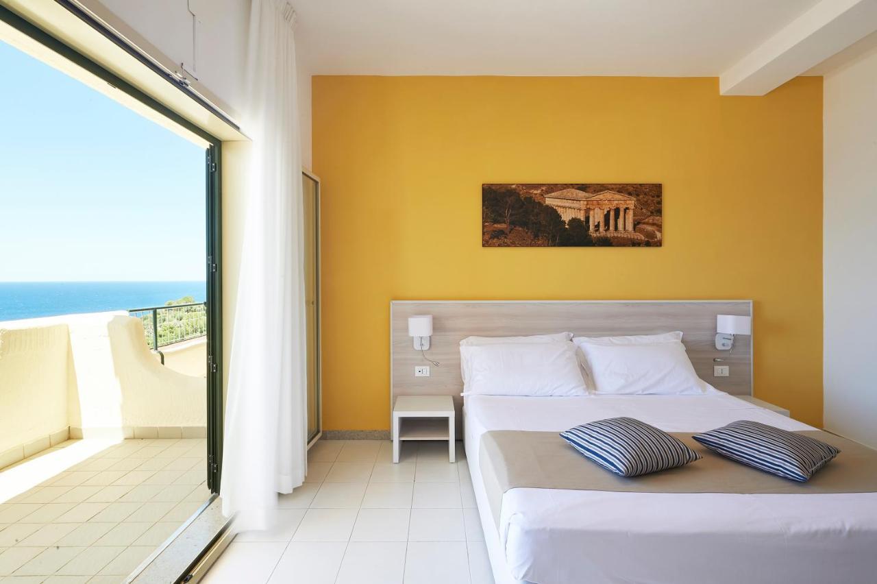 Cdshotels Terrasini - Citta Del Mare Bagian luar foto