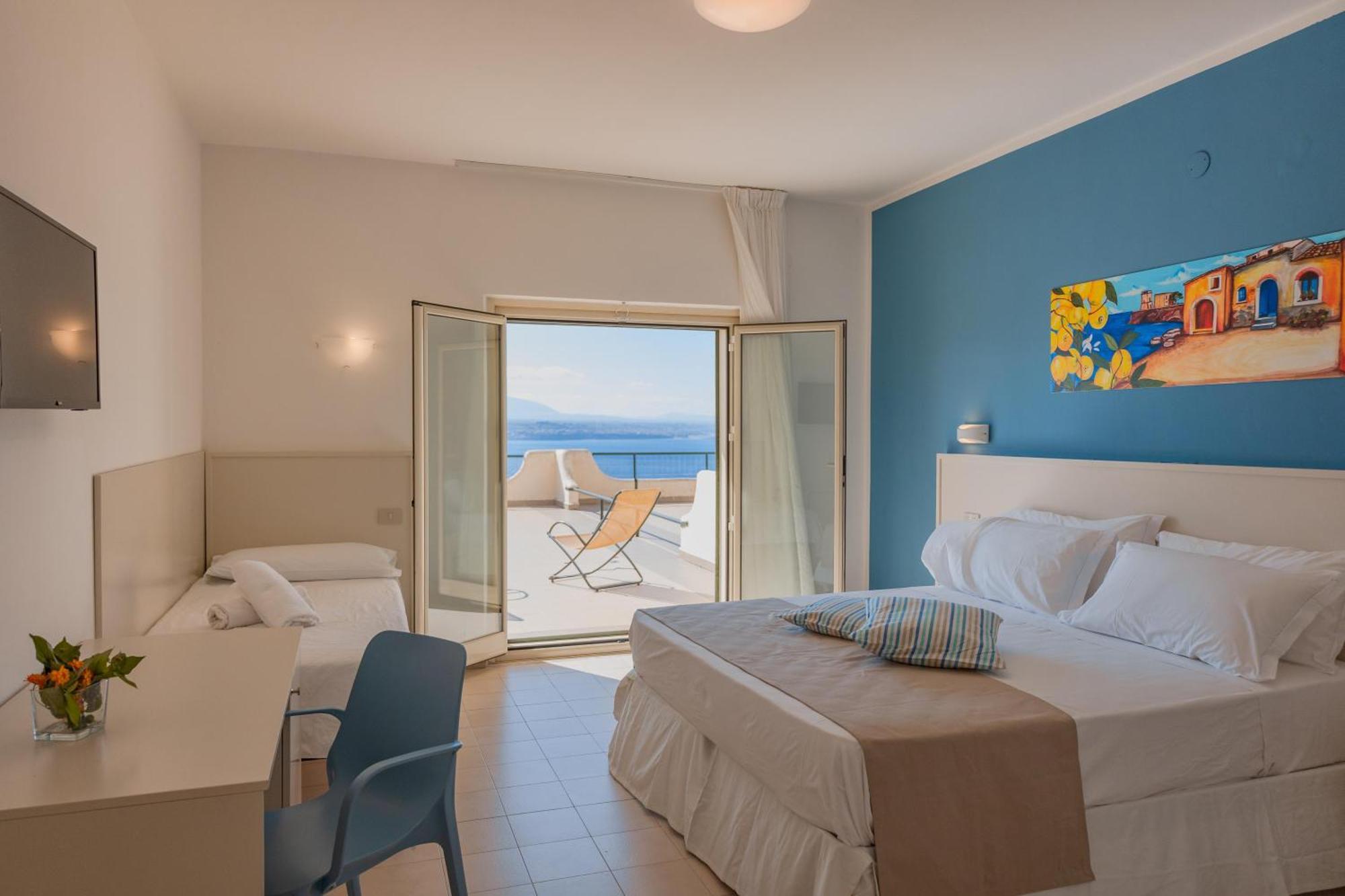 Cdshotels Terrasini - Citta Del Mare Bagian luar foto