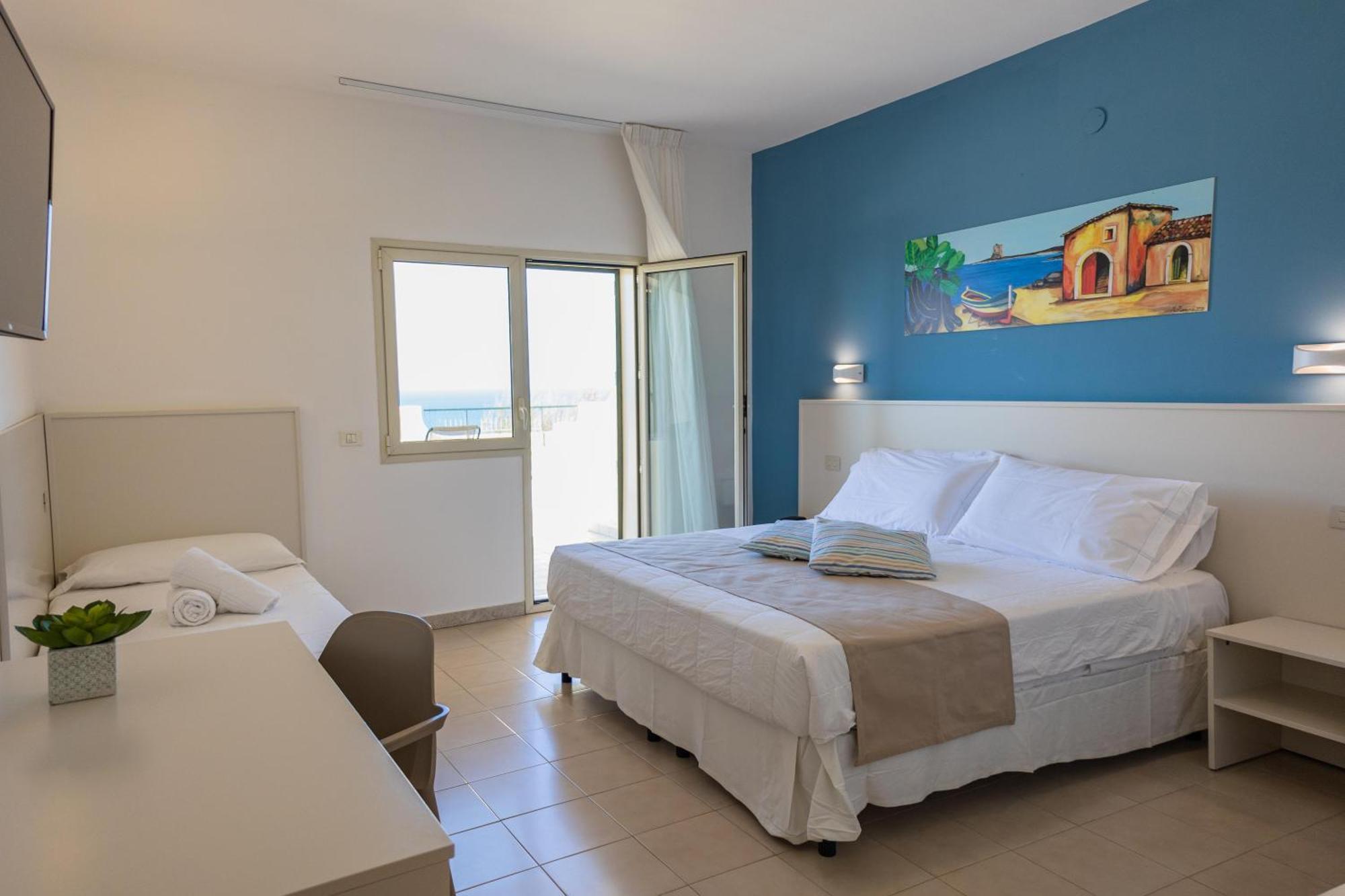 Cdshotels Terrasini - Citta Del Mare Bagian luar foto