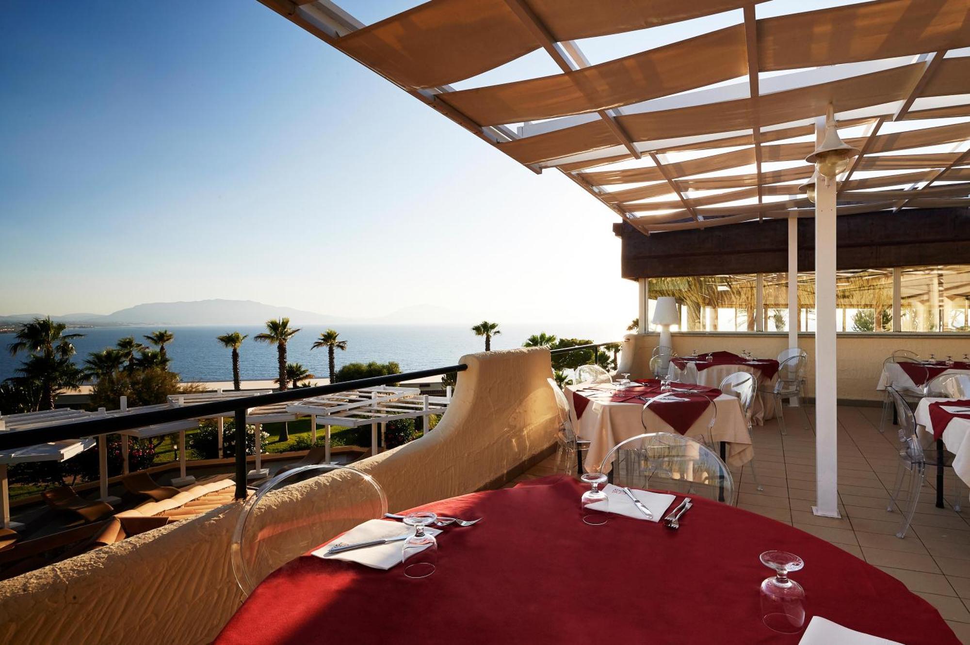 Cdshotels Terrasini - Citta Del Mare Bagian luar foto