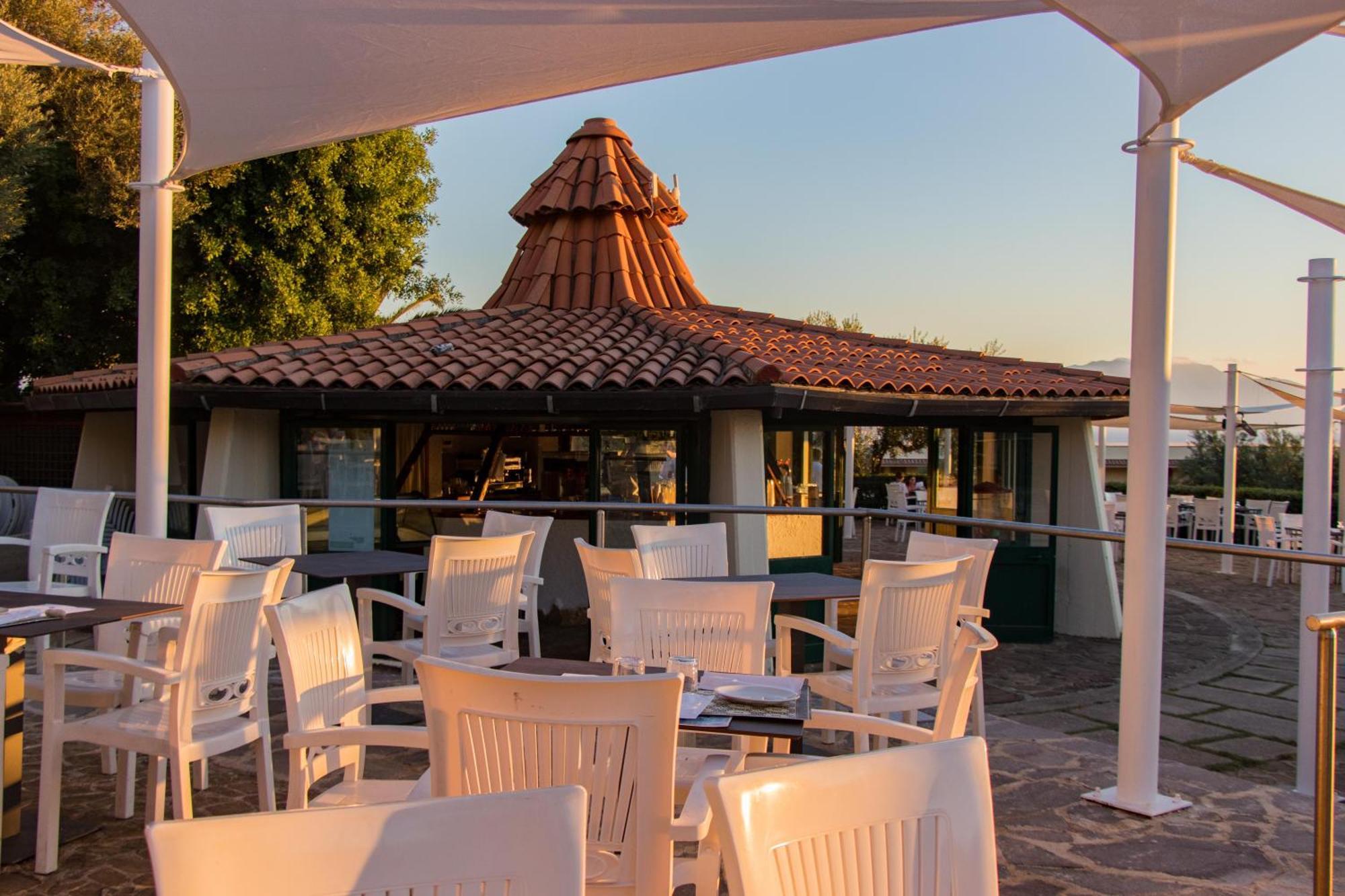 Cdshotels Terrasini - Citta Del Mare Bagian luar foto
