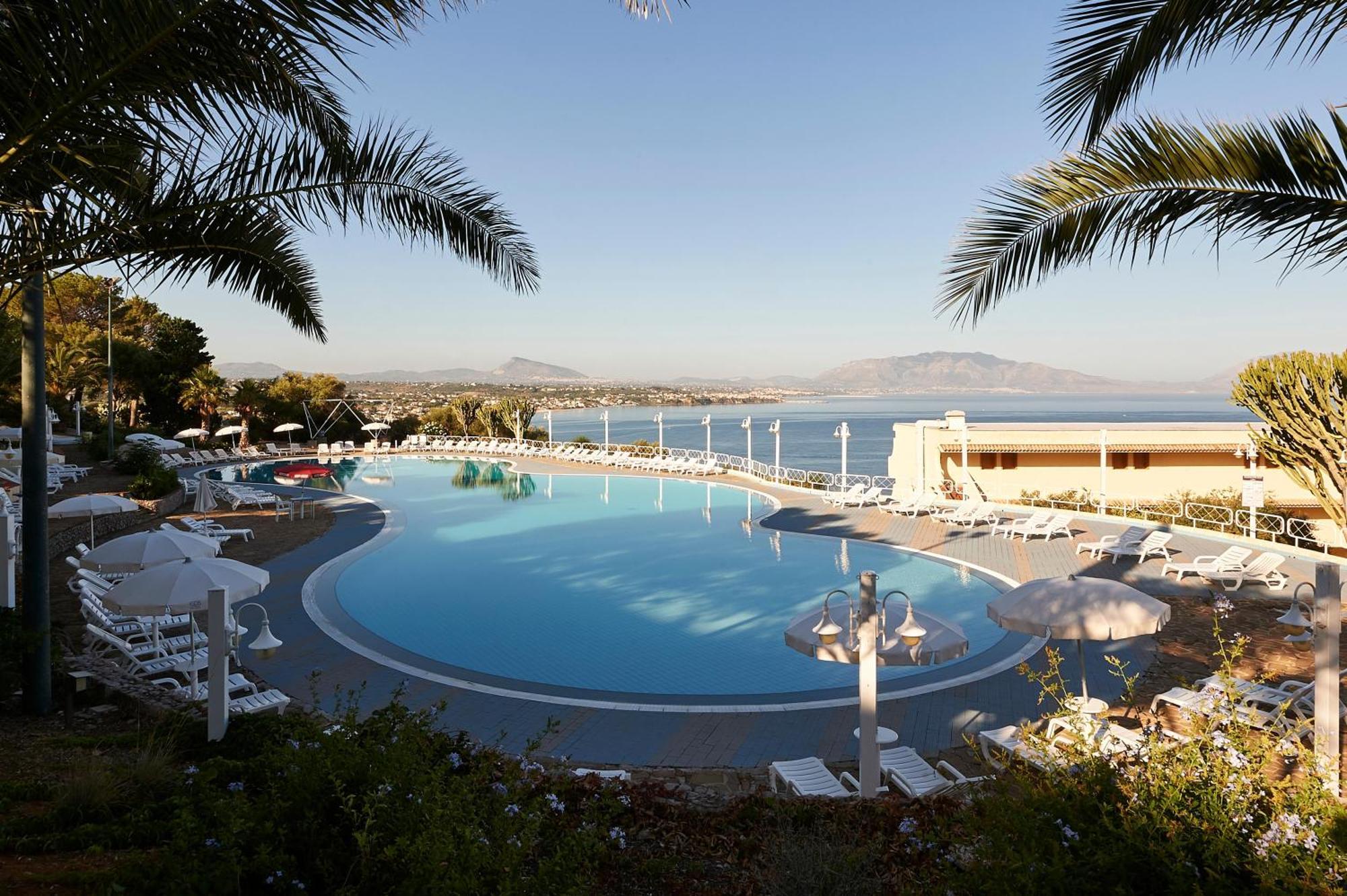 Cdshotels Terrasini - Citta Del Mare Bagian luar foto